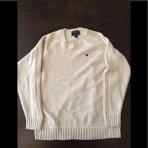 American Eagle Off-white/Cream Crewneck Sweater